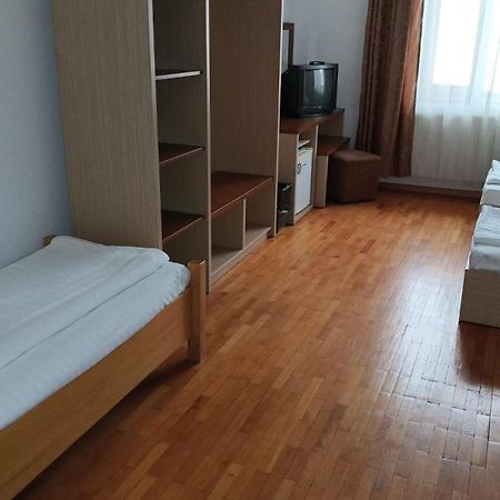 Hotel Posada Râmnicu Vâlcea Kültér fotó