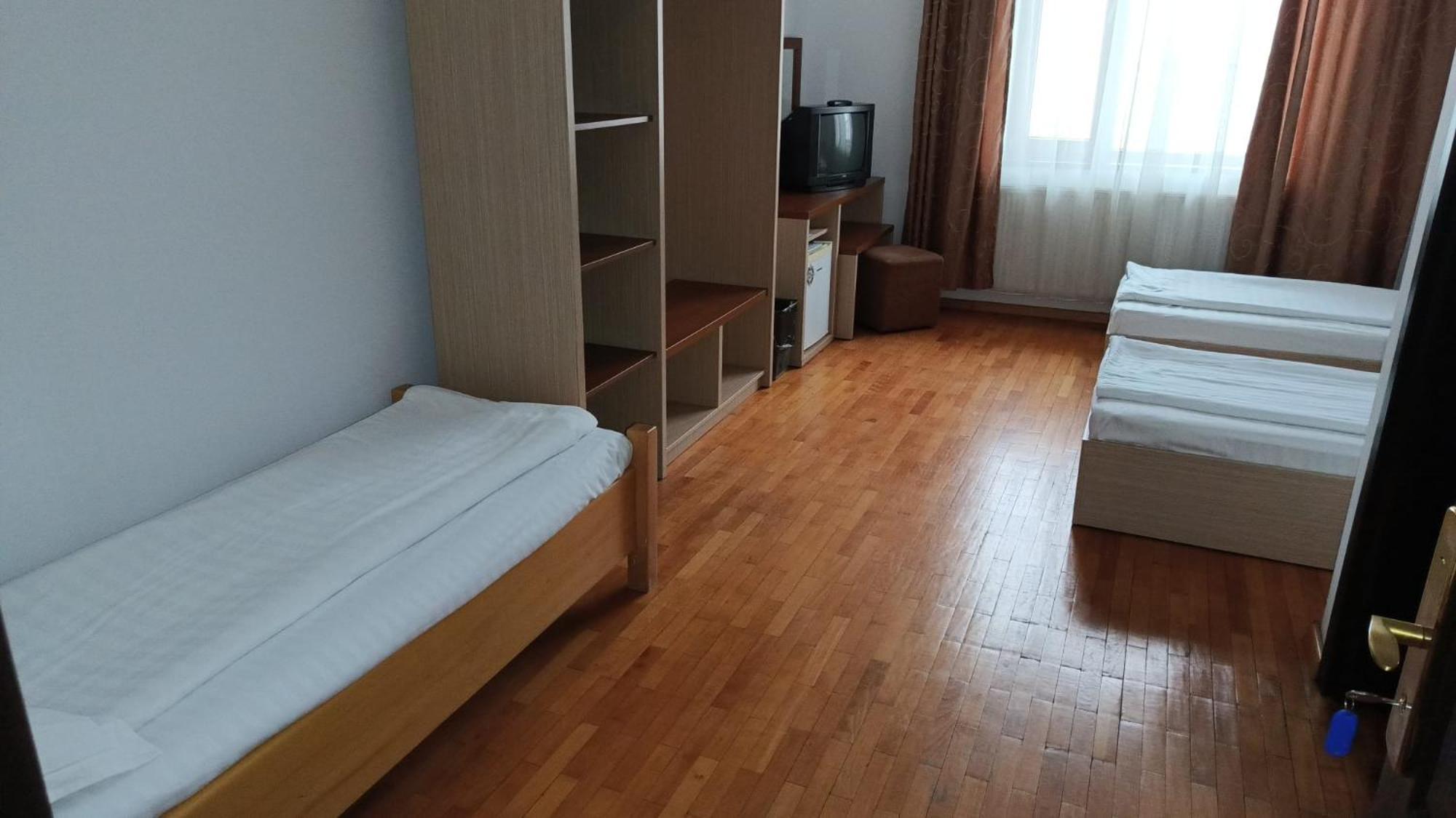 Hotel Posada Râmnicu Vâlcea Kültér fotó